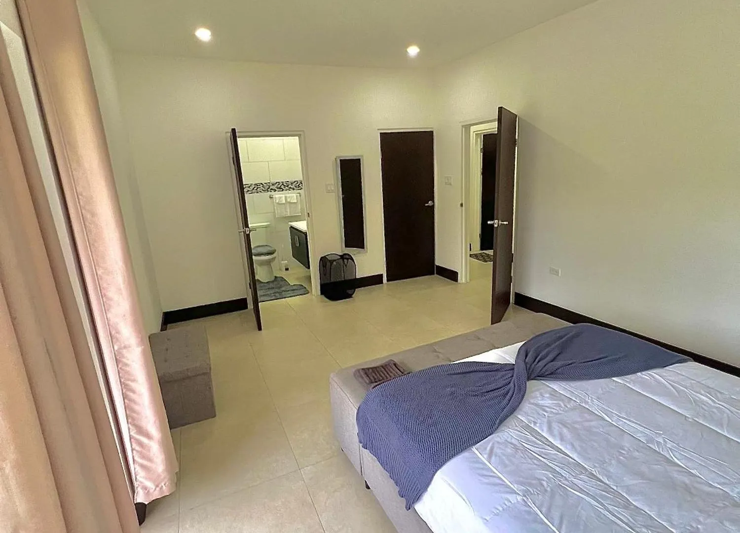 Opulence Living With Exclusive Private Beach Access Runaway Bay 0*,  Jamaica